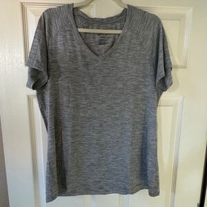 WOOLX- MIA V-Neck - ASH GRAY- Size X-LARGE - (NWOT)